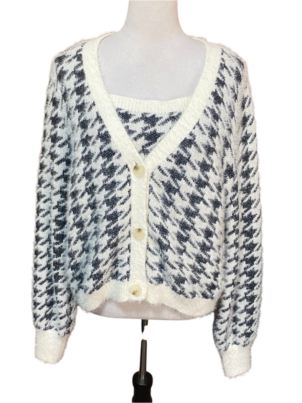 Willow &Wind Houndstooth V-Neck Cardigan Sweater and Tank Set